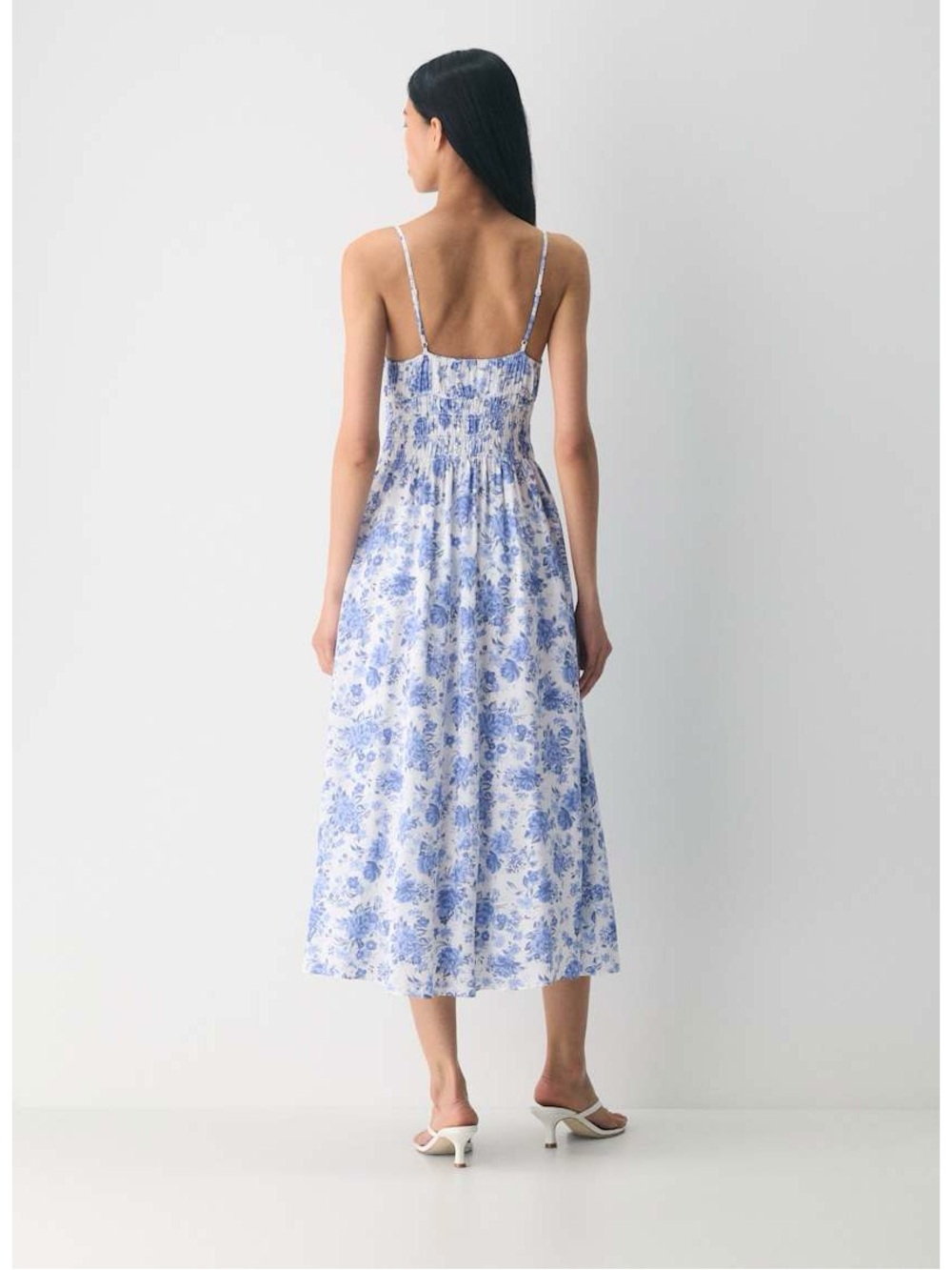 Wilfred Blue Floral Maxi Dress with Smocked Waist - STILL REGULAR PRICE ONLINE - Picture 5 of 12